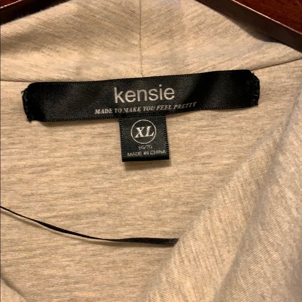 Wear multiple ways! - Picture 2 of 3